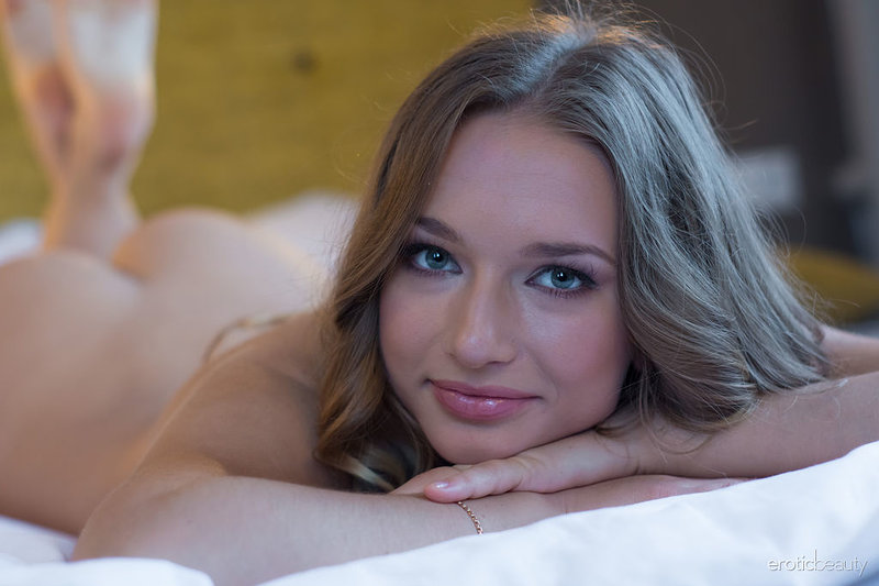 Марта, 23